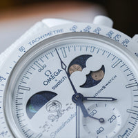 Swatch Mission to Earthphase- Moonshine Gold "Cold Moon" Snoopy SO33W701L