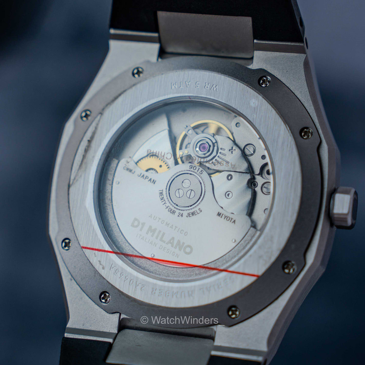 D1 Milano Automatico Retro Red Needle ATRJ10
