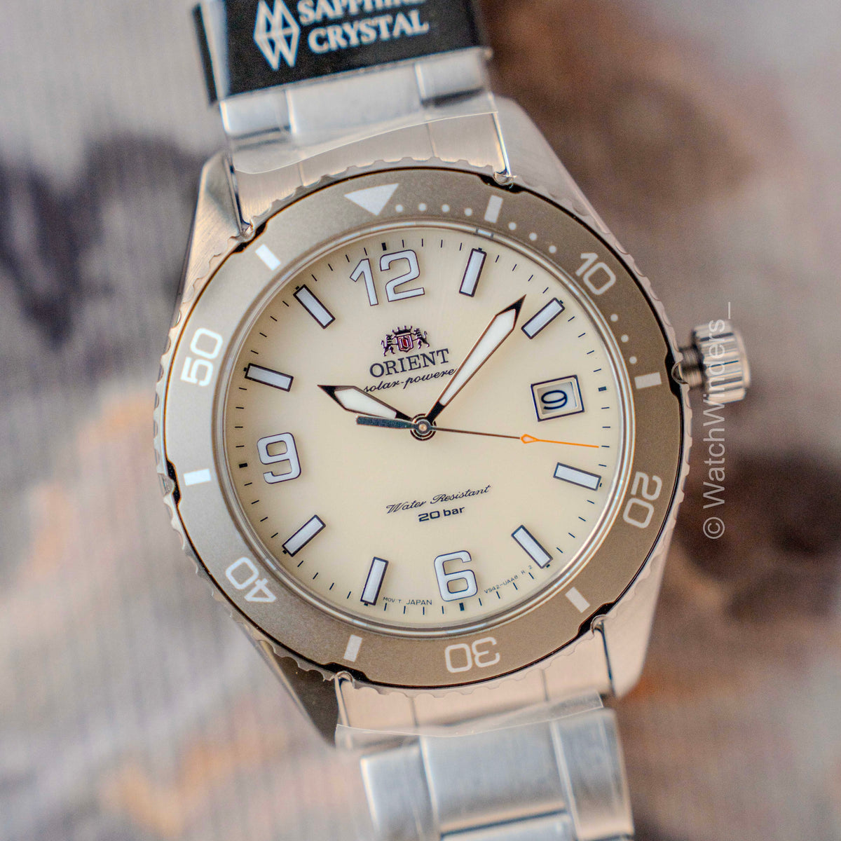 Orient Mako Solar-Powered Ivory Dial RA-WJ0003S10B