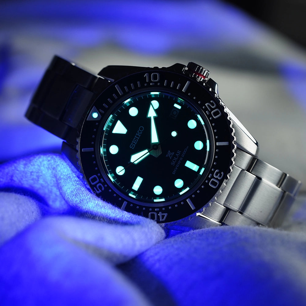 Seiko Prospex Solar Pepsi Dial 42mm SNE591