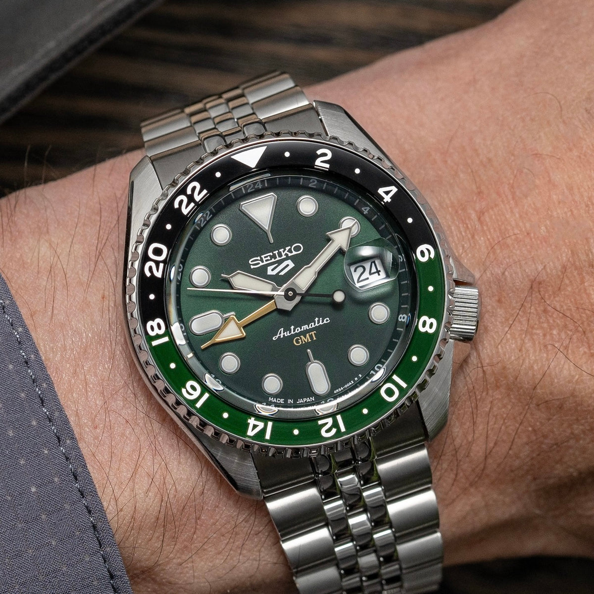 Seiko 5 Sport SKX GMT SSK035 Green Dial