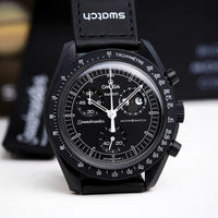 Swatch x Omega Mission to Moonphase "New Moon" Snoopy SO33b700