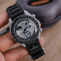 Swatch x Omega Mission to Earthphase SO33M700